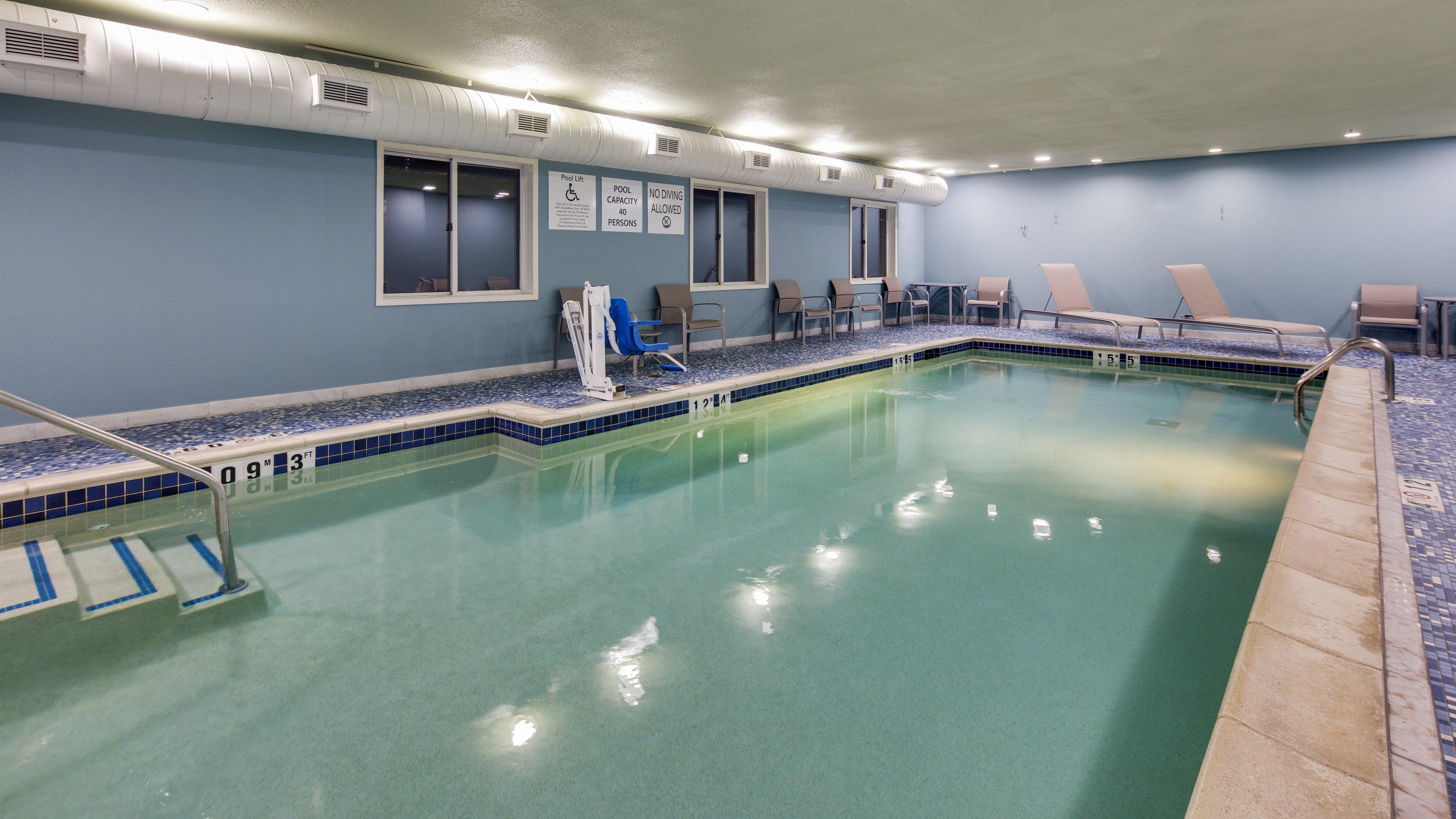 Holiday Inn Express & Suites Detroit - Farmington Hills By Ihg Northville Exteriér fotografie