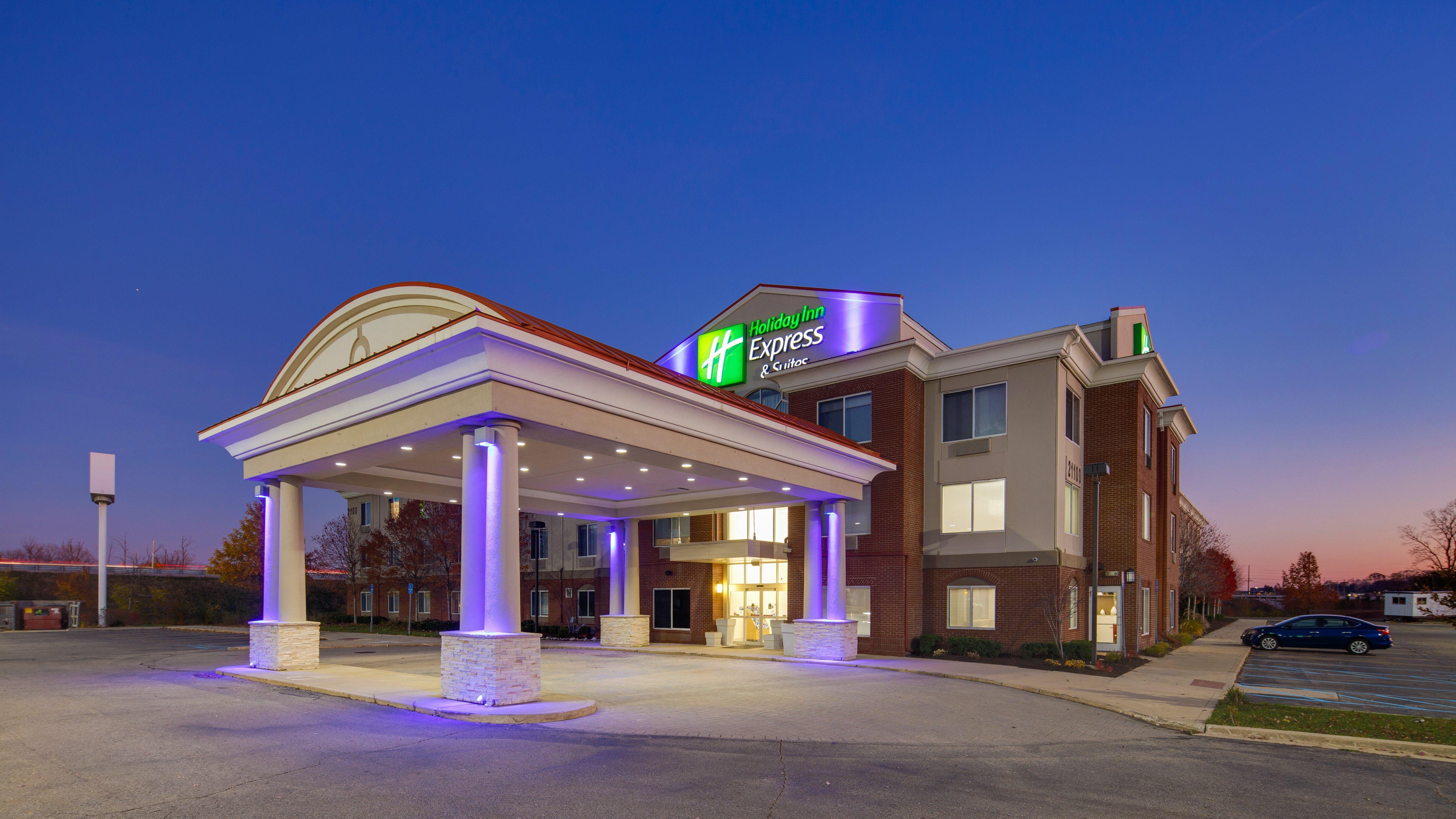 Holiday Inn Express & Suites Detroit - Farmington Hills By Ihg Northville Exteriér fotografie