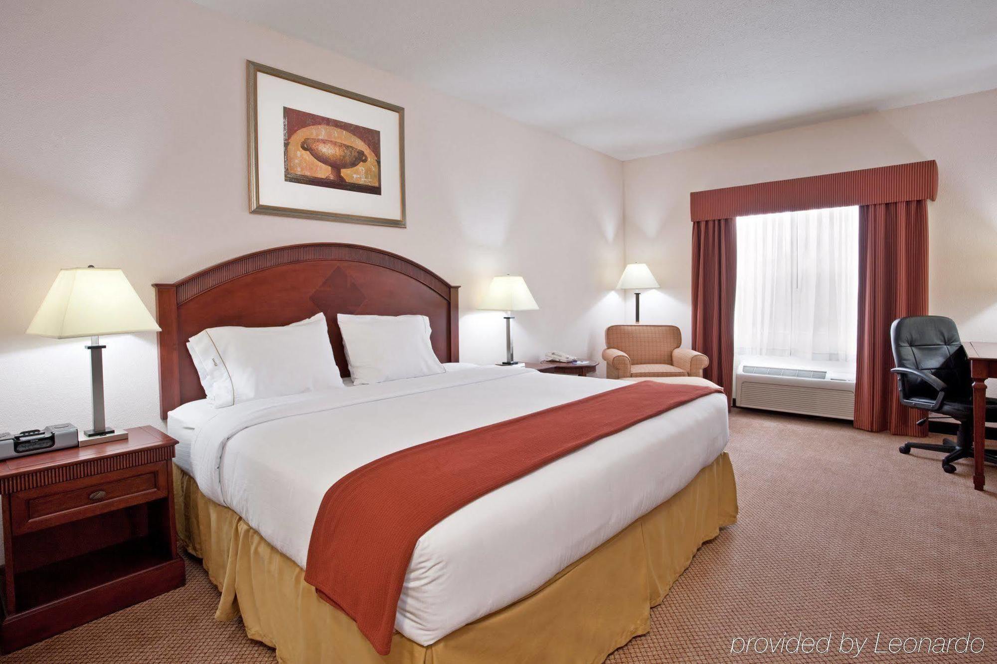 Holiday Inn Express & Suites Detroit - Farmington Hills By Ihg Northville Exteriér fotografie
